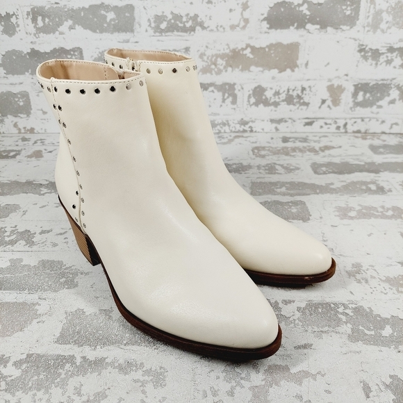 New BP. Wylie Ivory Faux Leather Studded Bootie W796 - Picture 4 of 13